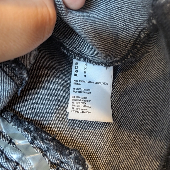 American Eagle Black Denim Fringe Cropped Top Off Shoulder Women's Medium - Picture 4 of 6